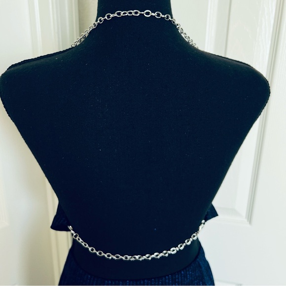 💙 New! 2 Pc Sexy Silver Chain Halter Cowl Neck Blue Sparkle Top & Skirt Size L - Picture 5 of 9